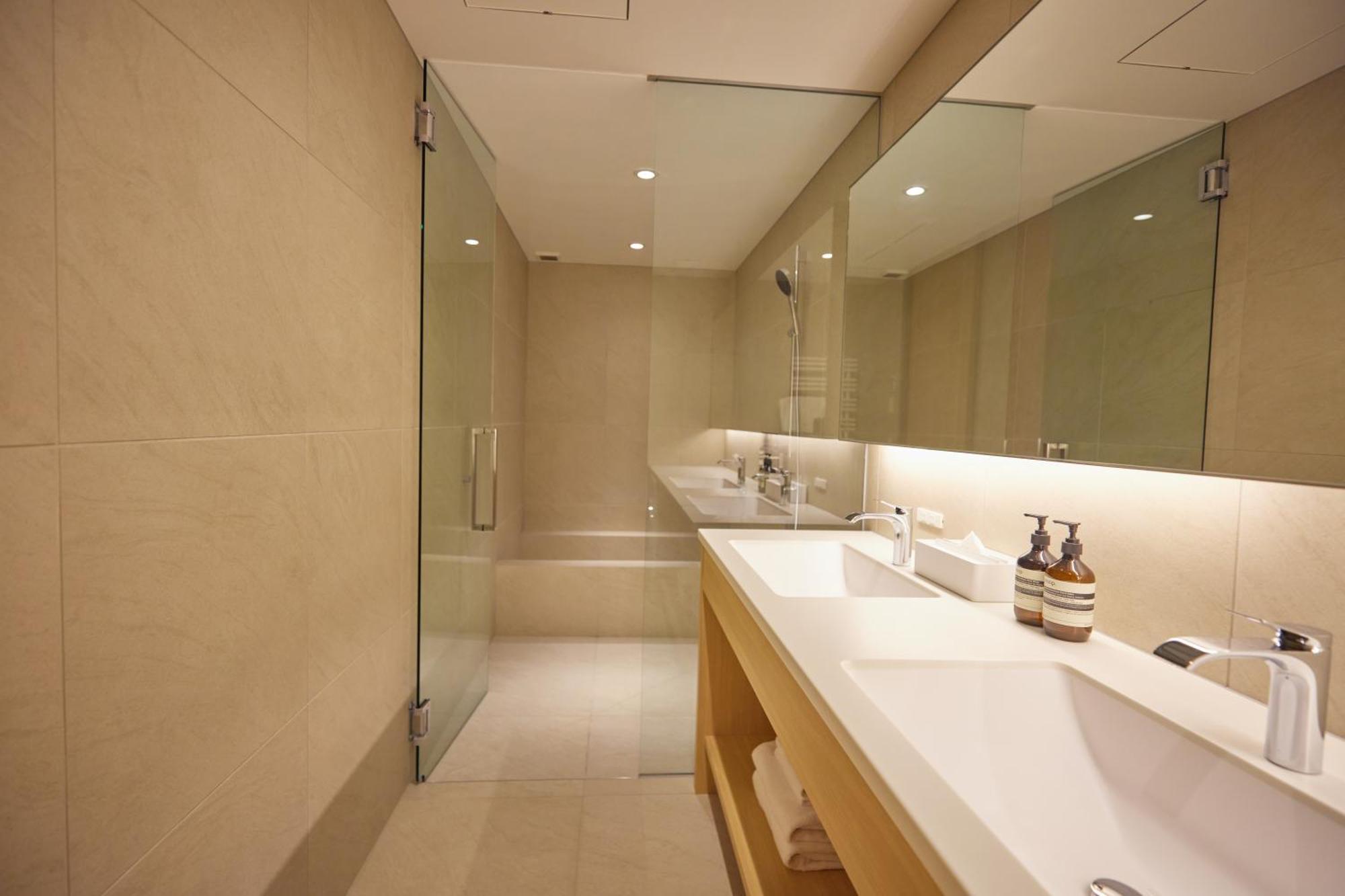 Aura By Jade Group *